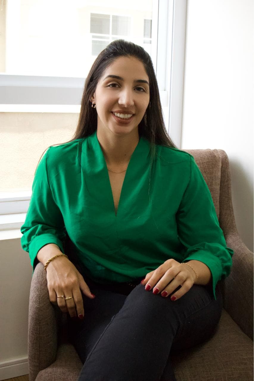 Dra. Alessandra Fernandes